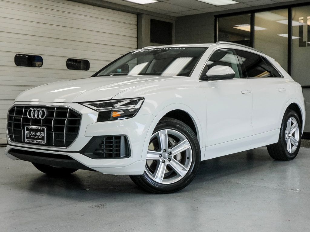 Audi Q8 photo 2