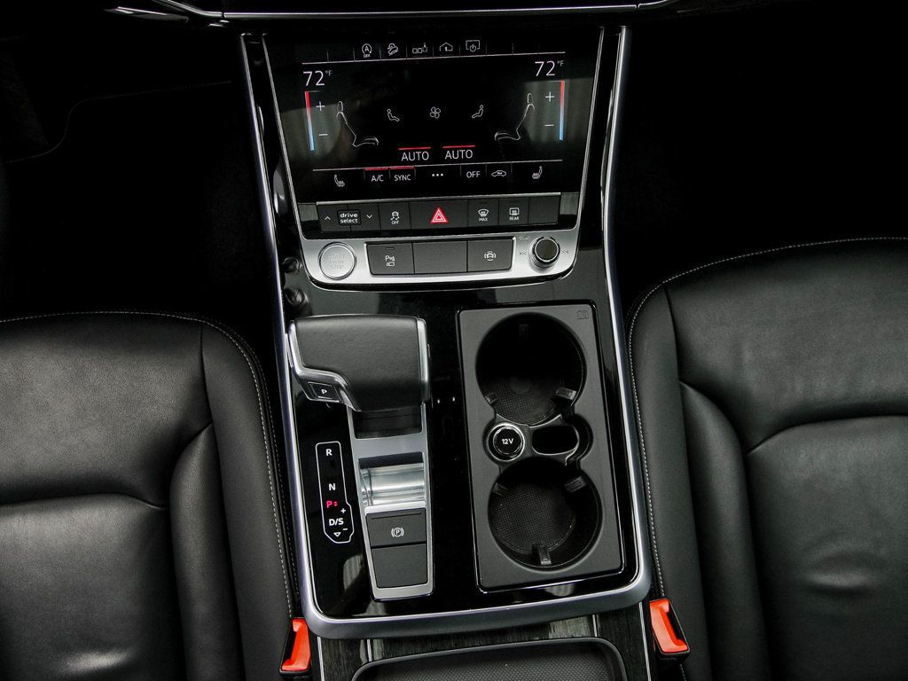 Audi Q8 photo 20
