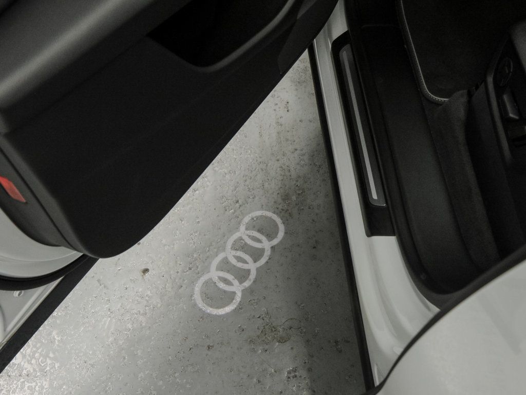 Audi Q8 photo 27
