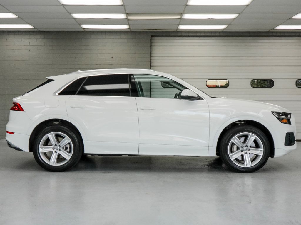 Audi Q8 photo 3