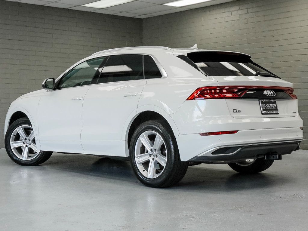 Audi Q8 photo 32