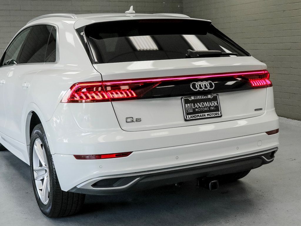 Audi Q8 photo 33