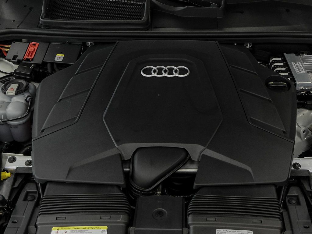 Audi Q8 photo 6