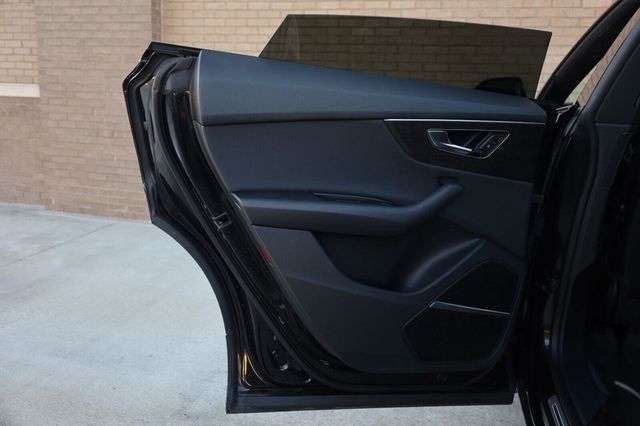 2020 Audi Q8 Premium Plus - 23083405 - 20
