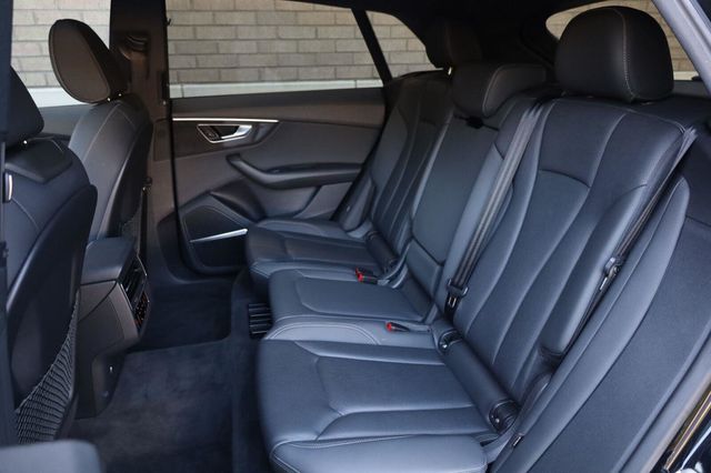 2020 Audi Q8 Premium Plus - 23083405 - 24