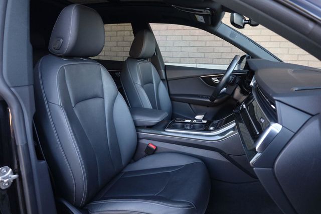 2020 Audi Q8 Premium Plus - 23083405 - 30