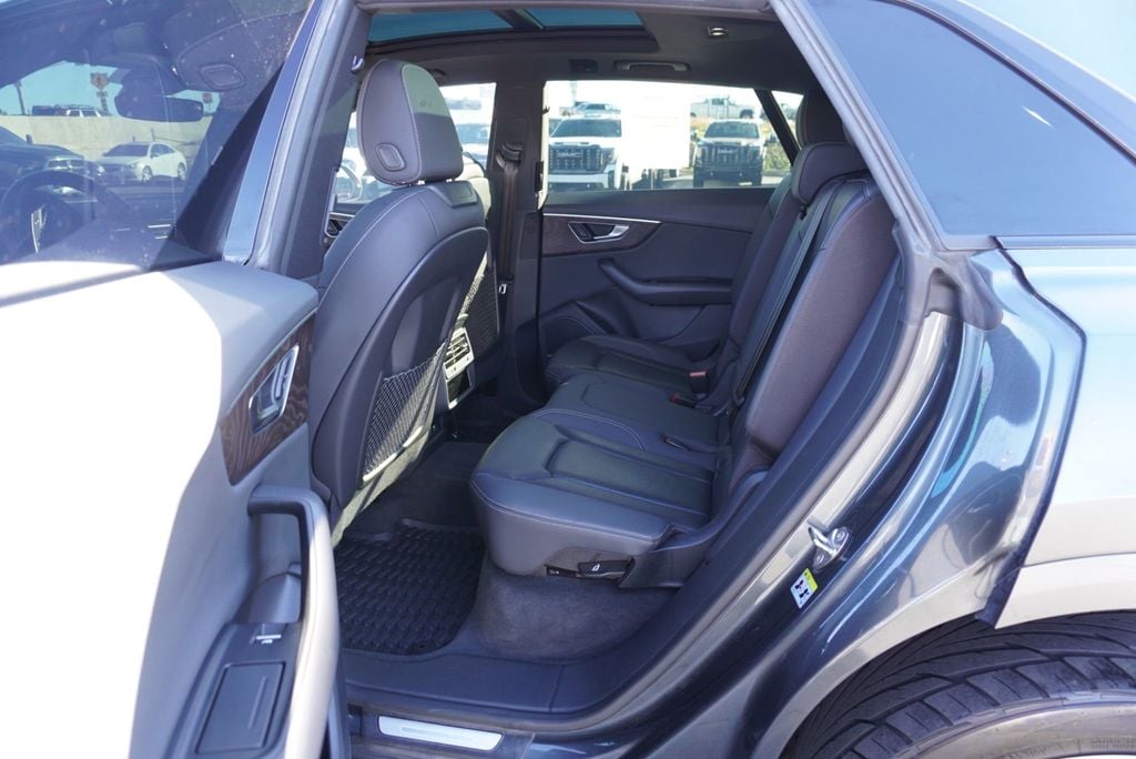 2020 Audi Q8 Premium Plus 55 TFSI quattro - 22934691 - 21