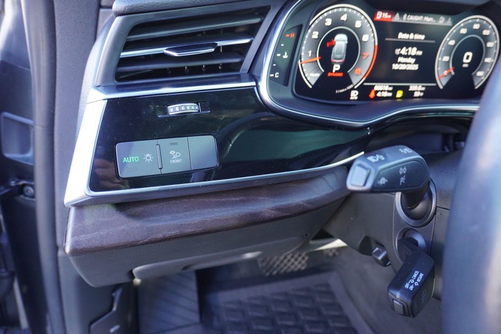 2020 Audi Q8 Premium Plus 55 TFSI quattro - 22934691 - 31