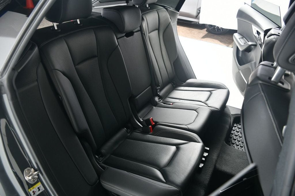 2020 Audi Q8 Premium Plus 55 TFSI quattro - 22971160 - 42