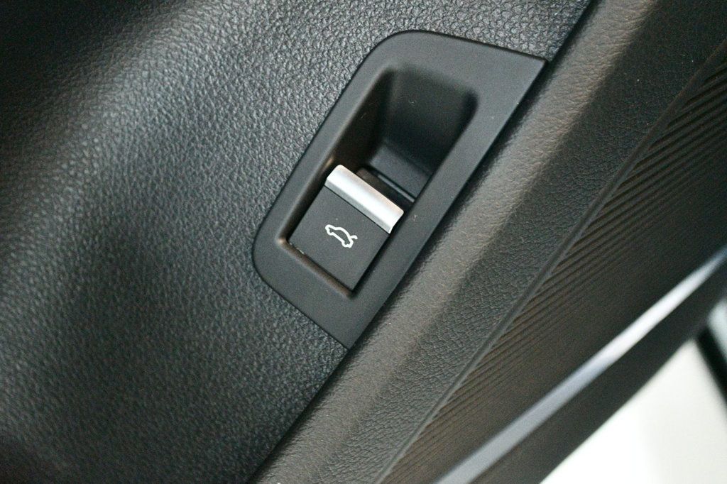 2020 Audi Q8 Premium Plus 55 TFSI quattro - 22971160 - 73