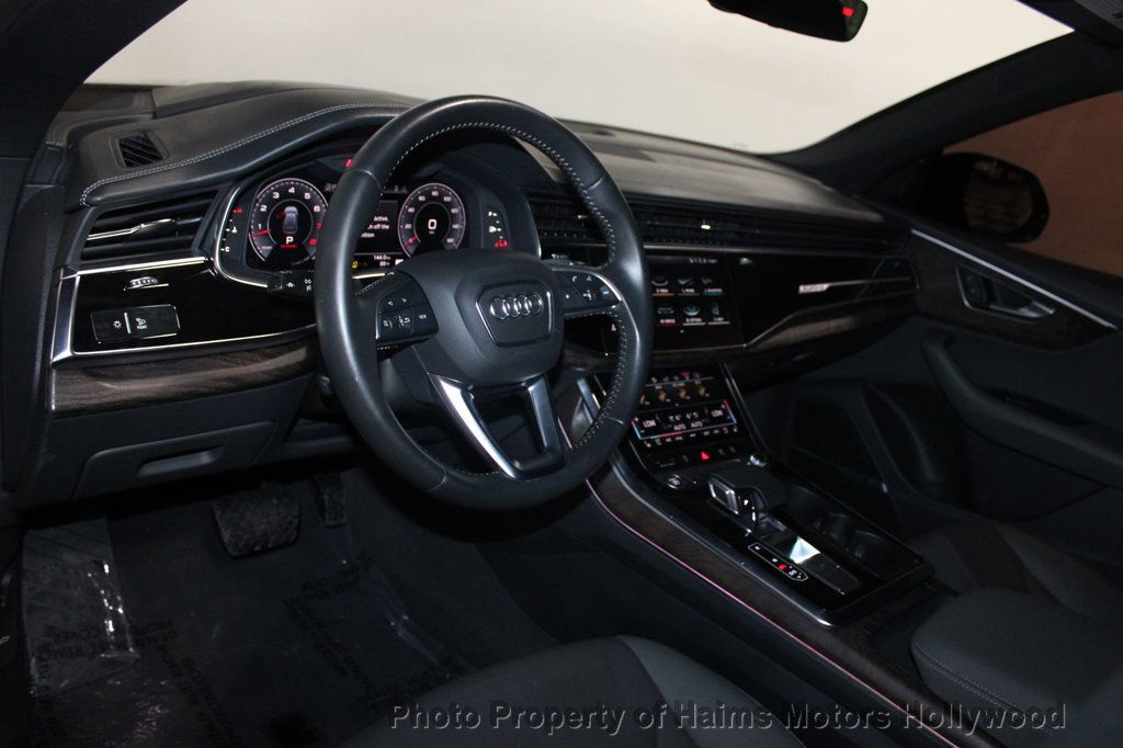 2020 Audi Q8 Prestige 55 photo 16