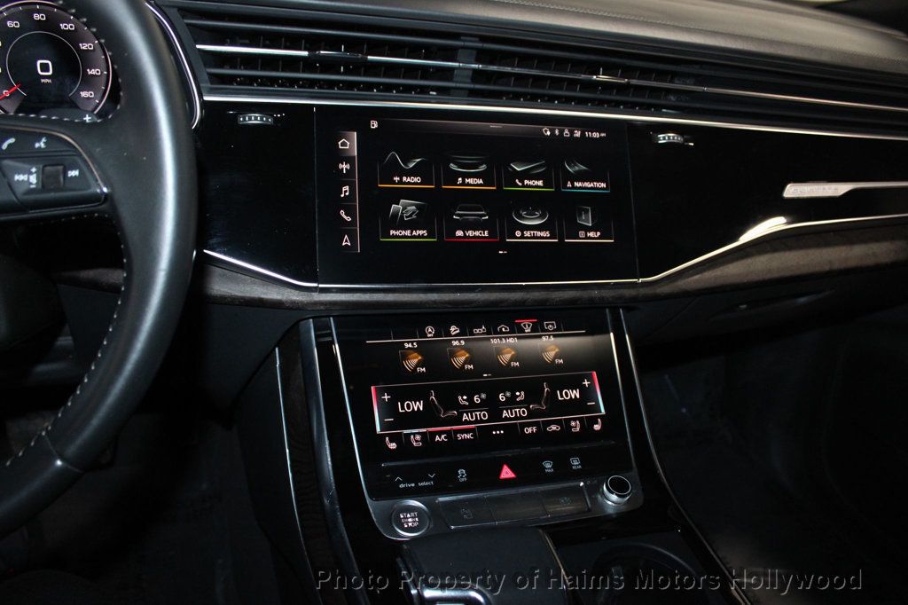 2020 Audi Q8 Prestige 55 photo 18