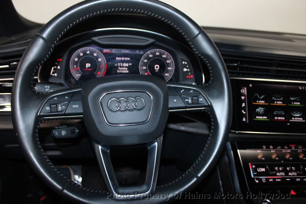 2020 Audi Q8 Prestige 55 photo 24