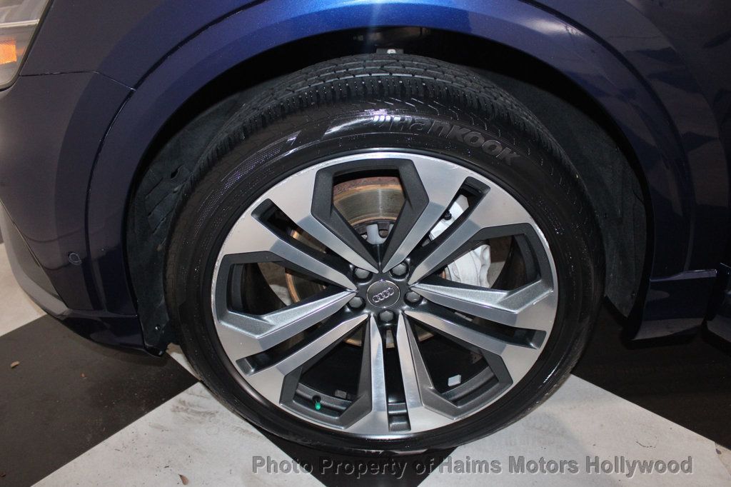 2020 Audi Q8 Prestige 55 photo 28