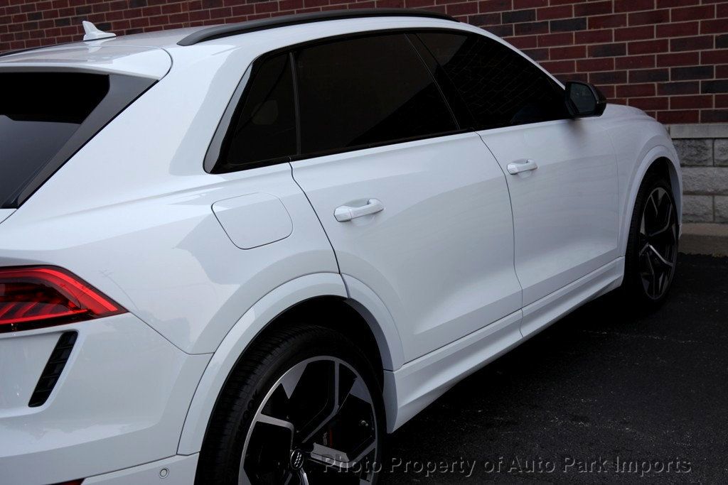 2020 Audi RS Q8 photo 24