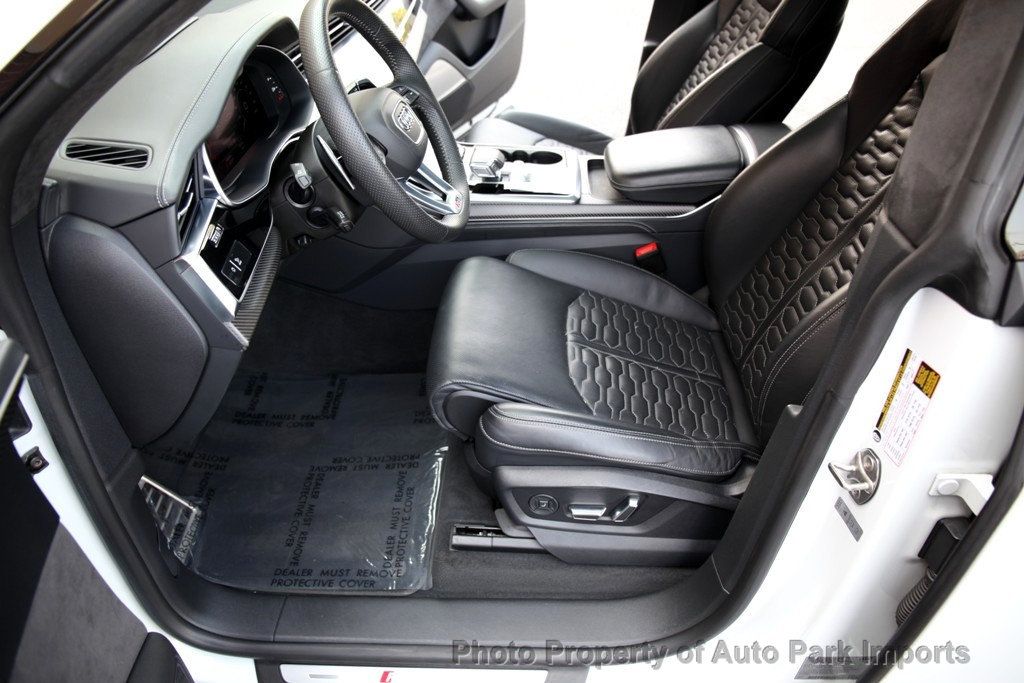 2020 Audi RS Q8 photo 26