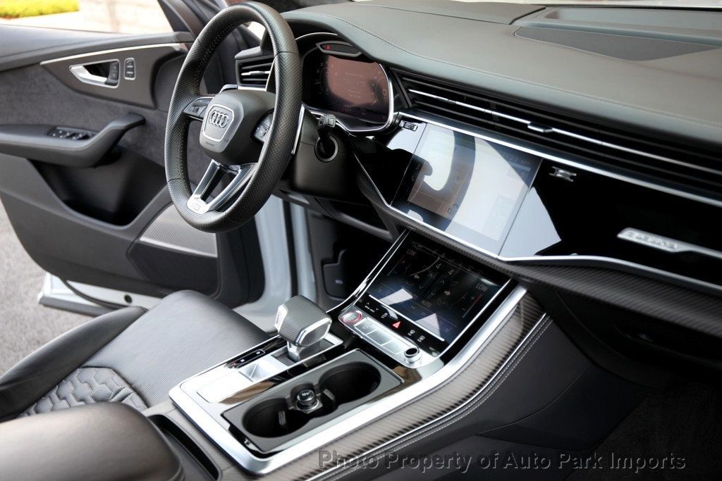 2020 Audi RS Q8 photo 37