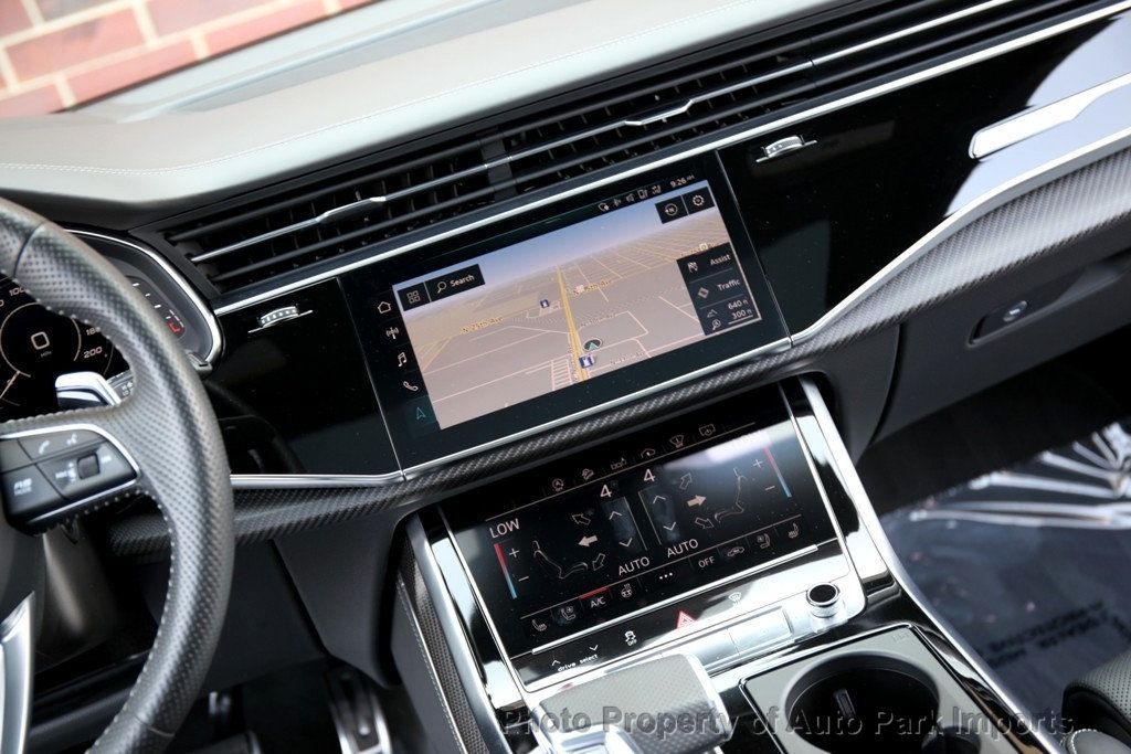 2020 Audi RS Q8 photo 44