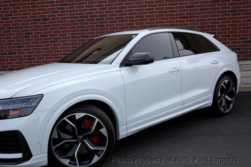 2020 Audi RS Q8 photo 4