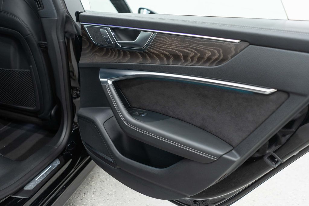 2020 Audi S7 Prestige photo 32