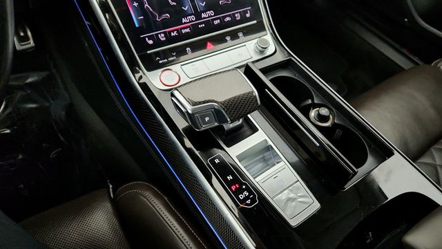 2020 Audi S8 4.0 TFSI w/ Executive, Driver Assistance & Cold Weather Packages - 22949912 - 16