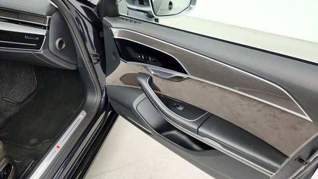 2020 Audi S8 4.0 TFSI w/ Executive, Driver Assistance & Cold Weather Packages - 22949912 - 26