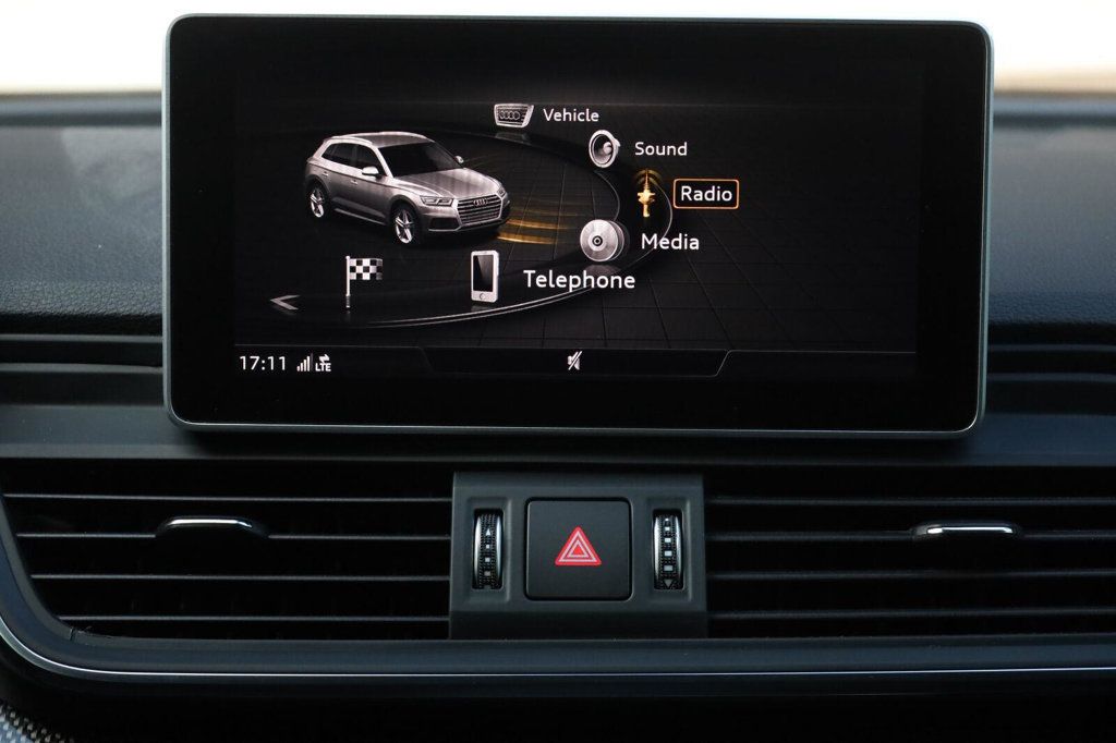 Audi SQ5 photo 46