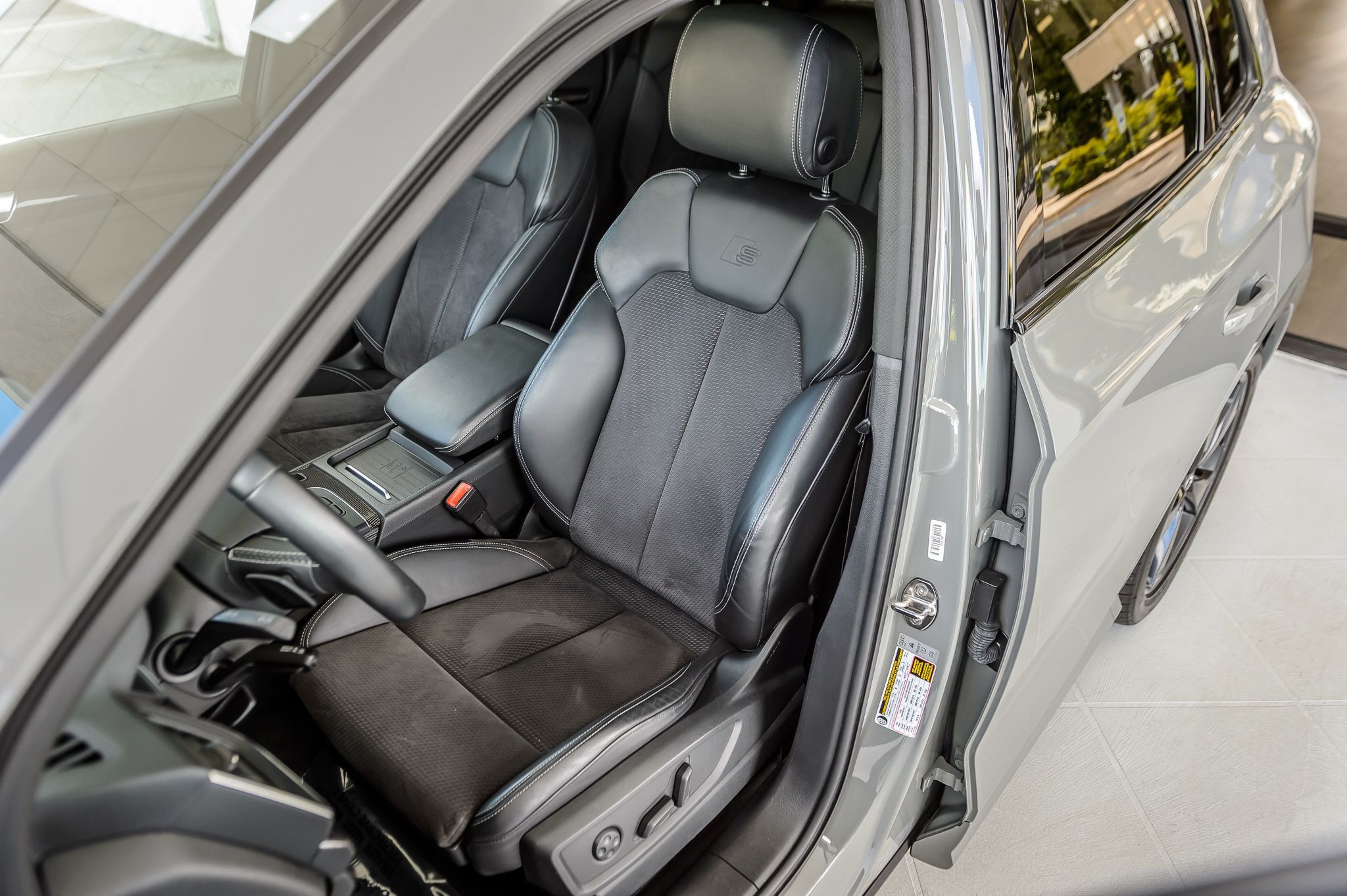 2020 Audi SQ5 Premium Plus photo 38