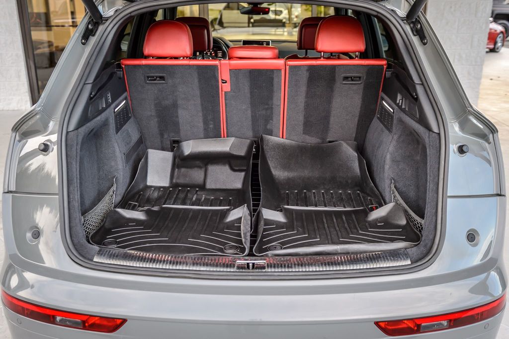 2020 Audi SQ5 SQ5 PREMIUM PLUS - QUANTUM GRAY ON RED LEATHER - NAV - PANO ROOF - 22908649 - 10