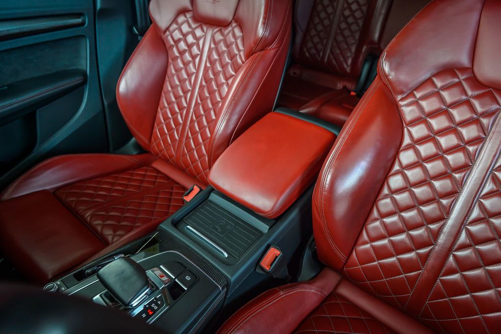 2020 Audi SQ5 SQ5 PREMIUM PLUS - QUANTUM GRAY ON RED LEATHER - NAV - PANO ROOF - 22908649 - 31