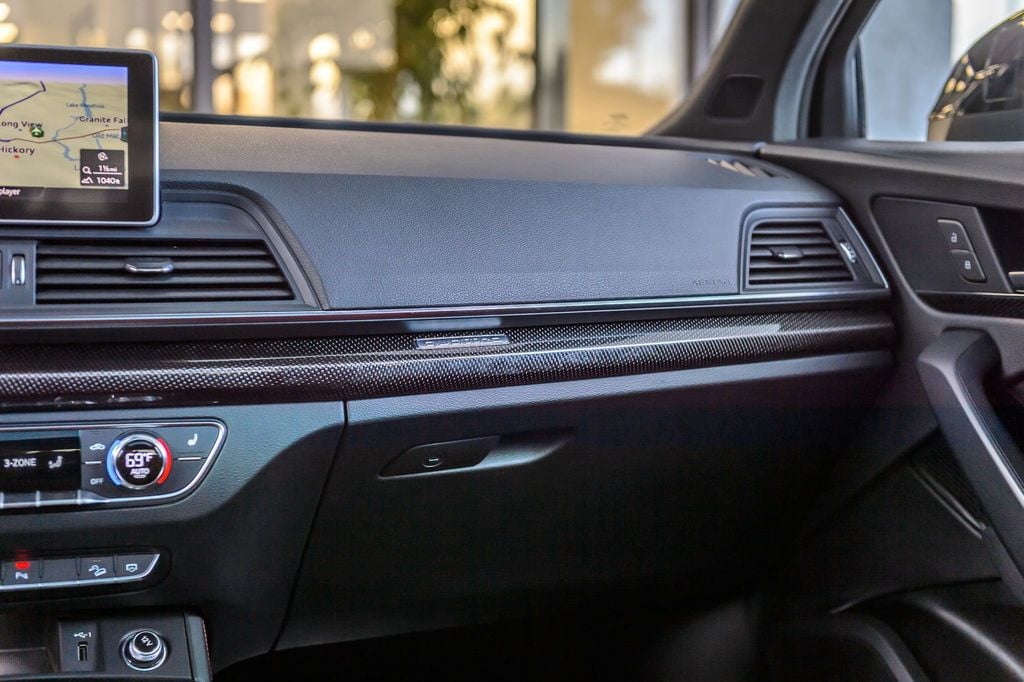 2020 Audi SQ5 SQ5 PREMIUM PLUS - QUANTUM GRAY ON RED LEATHER - NAV - PANO ROOF - 22908649 - 33