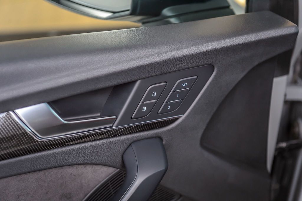 2020 Audi SQ5 SQ5 PREMIUM PLUS - QUANTUM GRAY ON RED LEATHER - NAV - PANO ROOF - 22908649 - 48