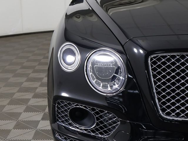 2020 Bentley Bentayga Hybrid AWD - 23055378 - 18