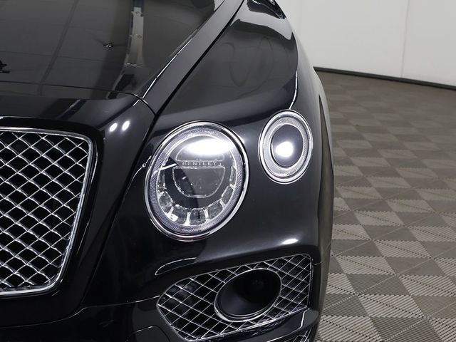 2020 Bentley Bentayga Hybrid AWD - 23055378 - 19