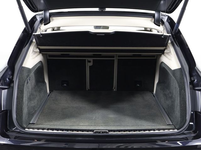 2020 Bentley Bentayga Hybrid AWD - 23055378 - 25