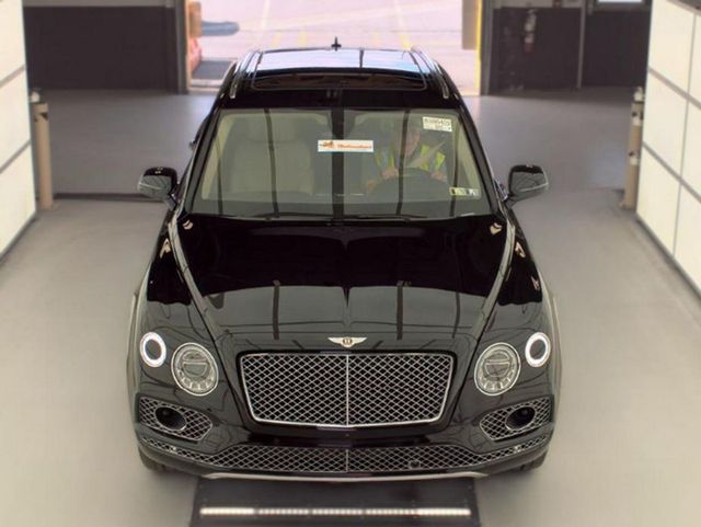 2020 Bentley Bentayga Hybrid AWD - 23055378 - 2