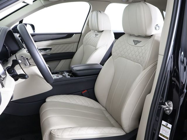 2020 Bentley Bentayga Hybrid AWD - 23055378 - 35