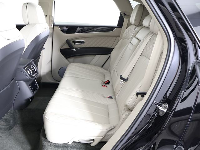 2020 Bentley Bentayga Hybrid AWD - 23055378 - 42