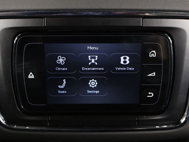 2020 Bentley Bentayga Hybrid AWD - 23055378 - 44