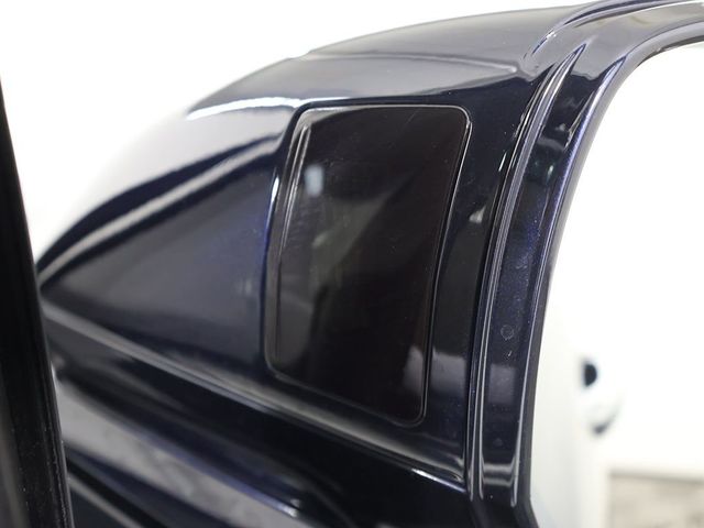 2020 Bentley Bentayga Hybrid AWD - 23055378 - 47