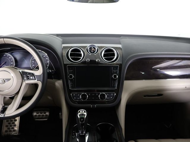 2020 Bentley Bentayga Hybrid AWD - 23055378 - 54