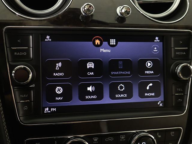 2020 Bentley Bentayga Hybrid AWD - 23055378 - 55