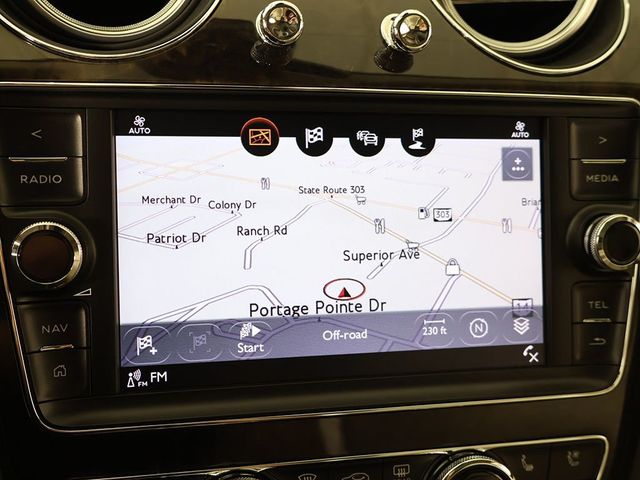 2020 Bentley Bentayga Hybrid AWD - 23055378 - 57