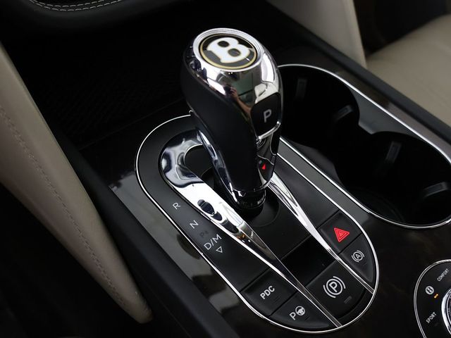 2020 Bentley Bentayga Hybrid AWD - 23055378 - 63