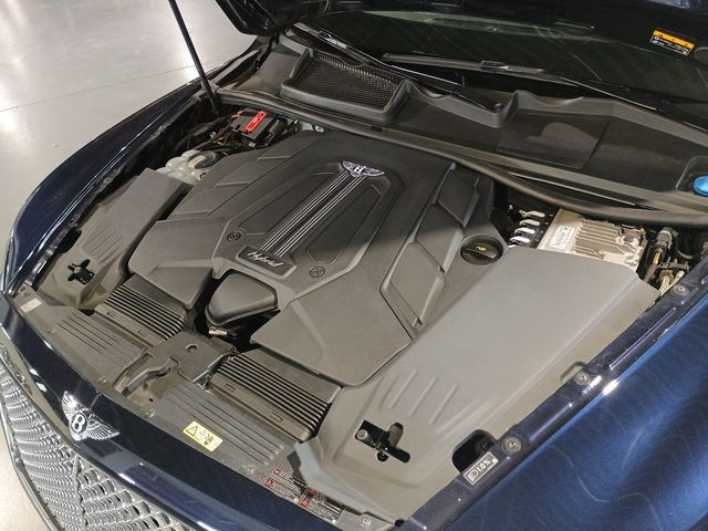 2020 Bentley Bentayga Hybrid AWD - 22940867 - 43