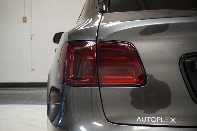 2020 Bentley Bentayga V8 AWD - 22975444 - 44