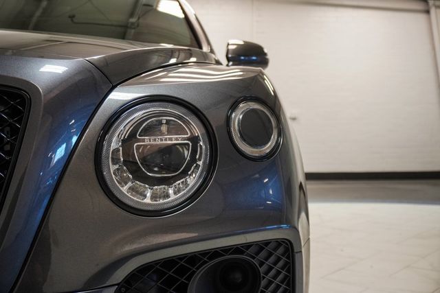 2020 Bentley Bentayga V8 AWD - 22975444 - 45
