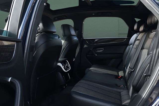 2020 Bentley Bentayga V8 AWD - 22980236 - 11
