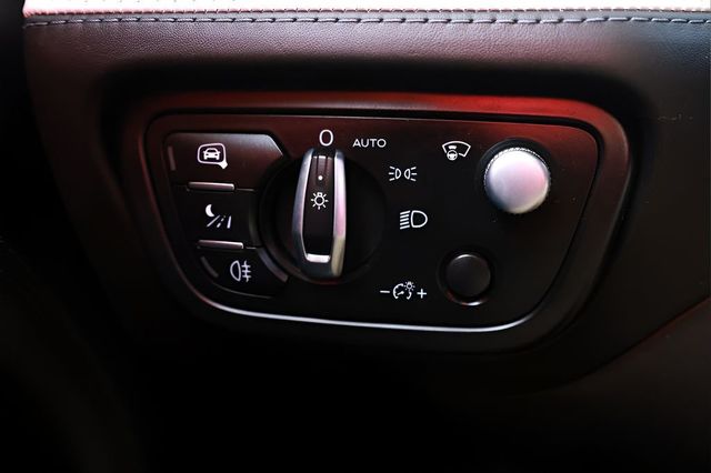 2020 Bentley Bentayga V8 AWD - 22980236 - 27