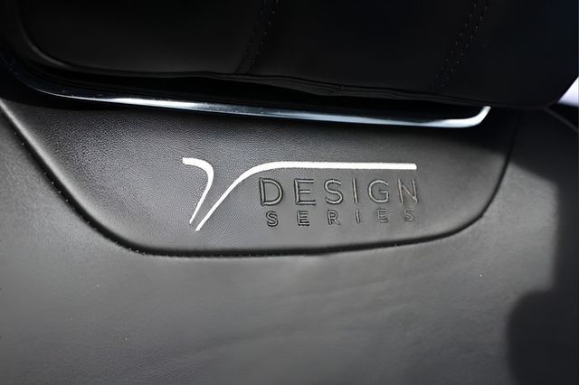 2020 Bentley Bentayga V8 AWD - 22980236 - 39